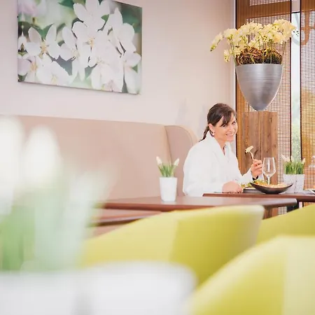 فندق Ringhotel Teutoburger Wald 4*