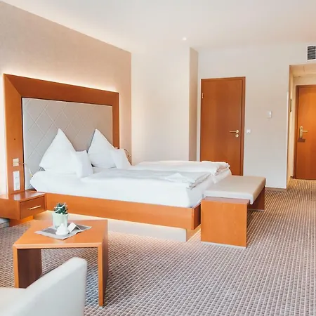 Ringhotel Teutoburger Wald فندق